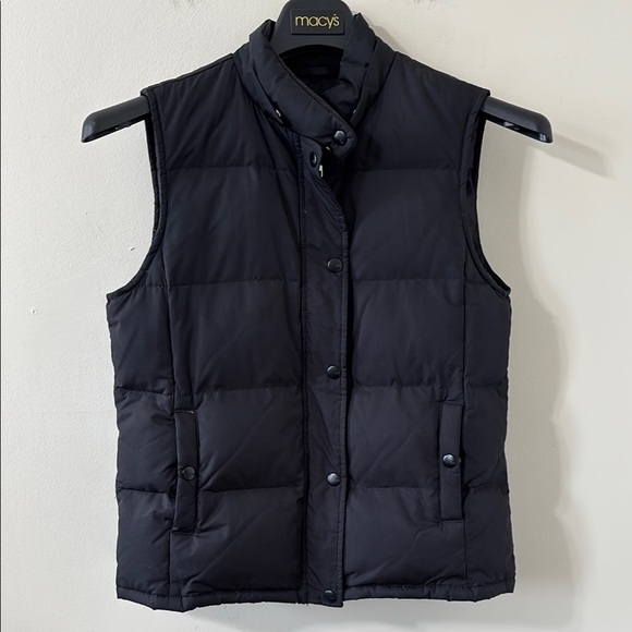 GAP Jackets & Blazers - GAP Black Puffer Down Vest Size Small